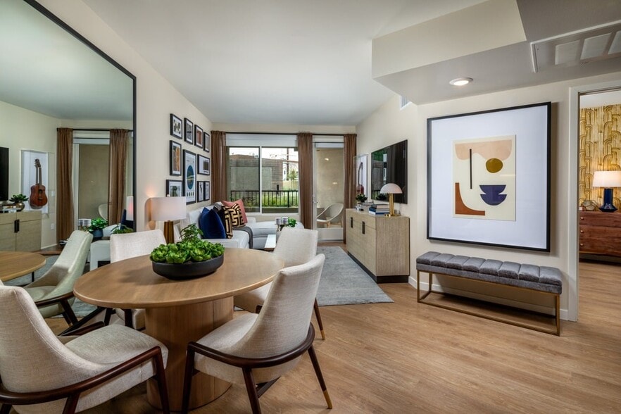 More Photos Of 7520-7566 W Sunset Blvd, Los Angeles Apartments For Lease