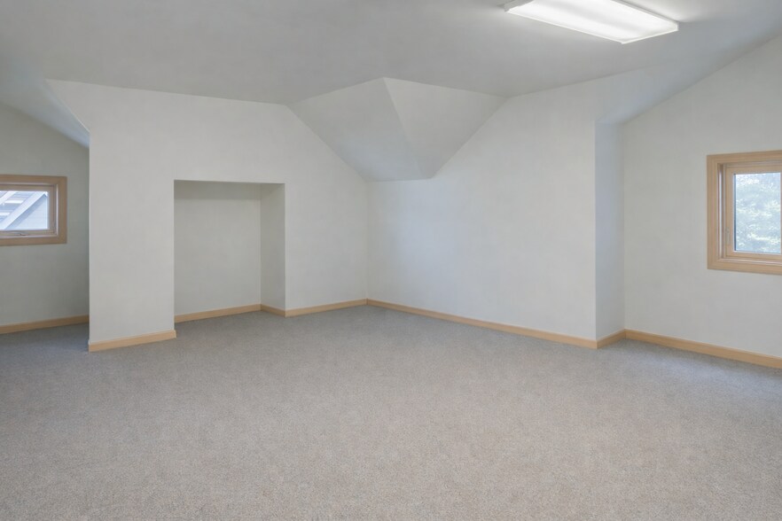 More Photos Of 3040 Lyndale Ave S, Minneapolis Office For Sale