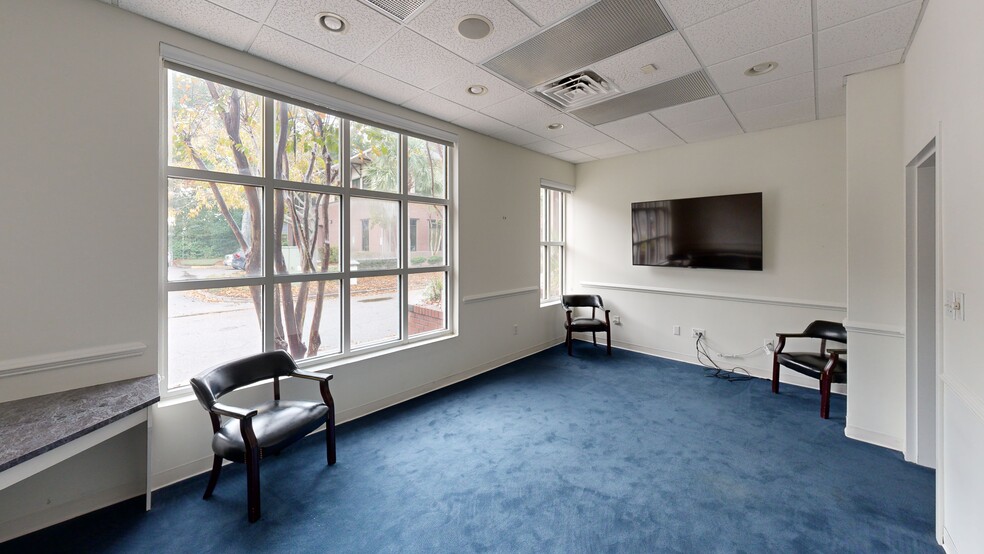 More Photos Of 1037 Chuck Dawley Blvd, Mount Pleasant Office Residential For Lease