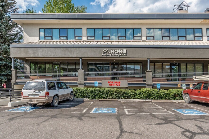 More Photos Of 30 Benchmark Rd, Avon Office For Sale