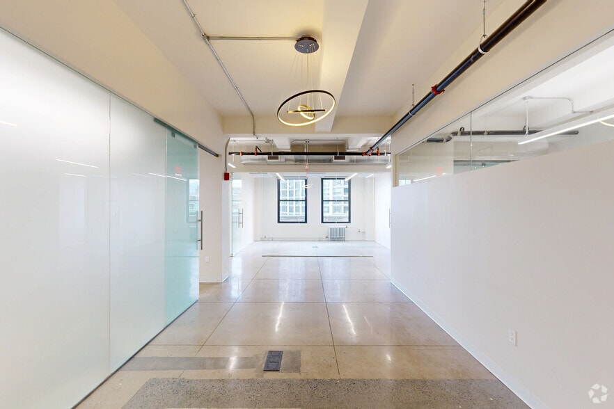 More Photos Of 225 Broadway, New York Office For Lease
