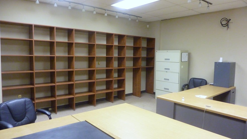 More Photos Of 5541-5547 Germantown Ave, Philadelphia Office For Lease