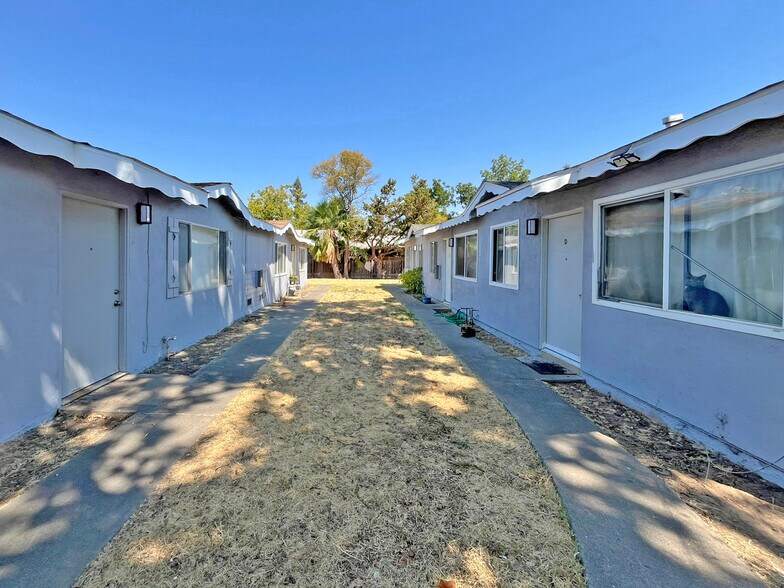 More Photos Of 1705 Kenwood St, Sacramento Apartments For Sale