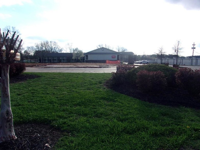 More Photos Of 919 Montague Ave, Greenwood Land For Sale