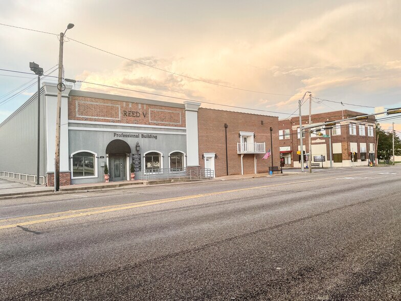 Primary Photo Of 108 W Front St, De Kalb Office For Sale