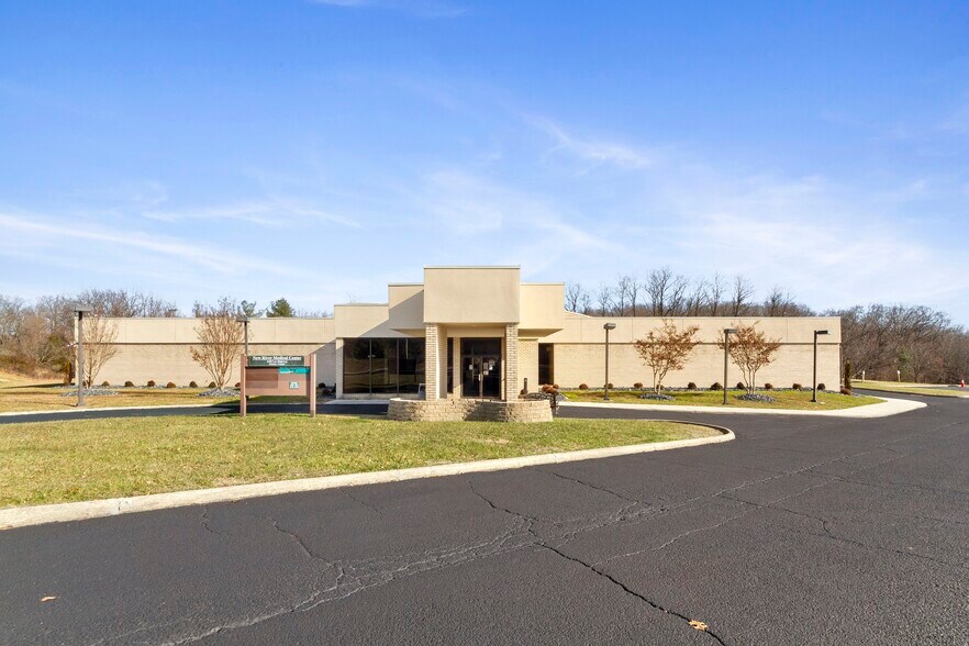 More Photos Of 2460 Lee Hwy N, Pulaski Healthcare For Sale