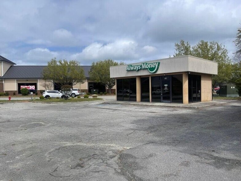 More Photos Of 136 St James Ave, Goose Creek Freestanding For Sale