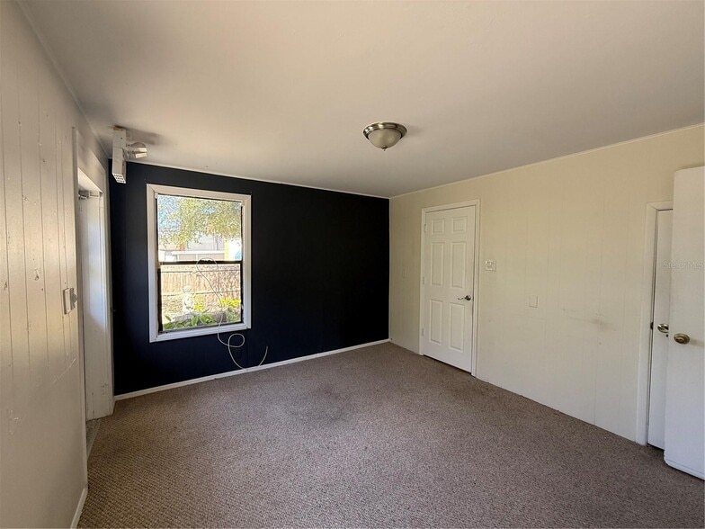 More Photos Of 5610 N Nebraska Ave, Tampa Office For Sale
