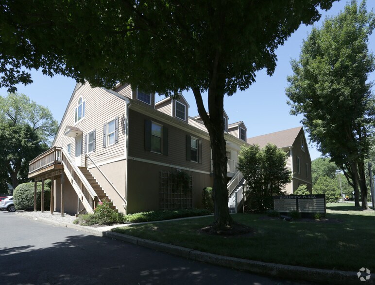 More Photos Of 33 S Delaware Ave, Yardley Office Residential For Lease
