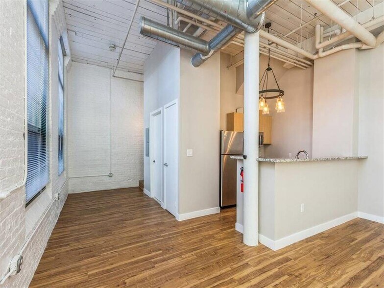 More Photos Of 166 Valley St, Providence Apartments For Sale