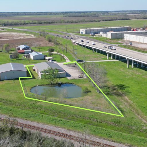 More Photos Of 9335 FM 1960, Dayton Warehouse For Lease