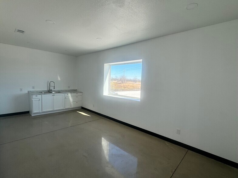 More Photos Of 1450 S State Hwy 78, Farmersville Industrial For Lease