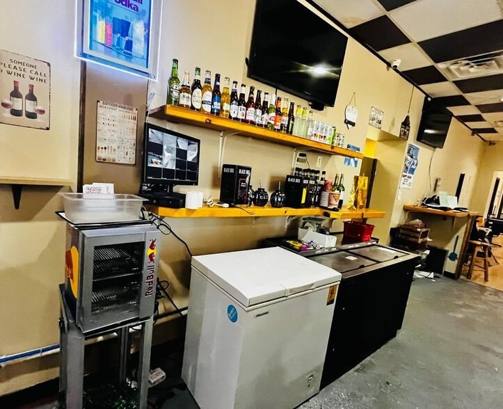 More Photos Of 716 N Main St, Moorefield General Retail For Sale