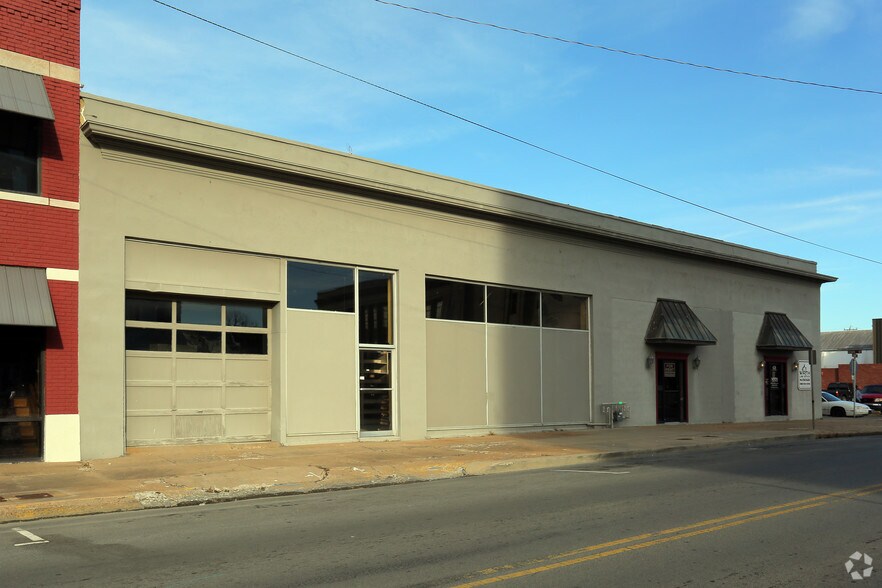 More Photos Of 432 Court St, Muskogee Warehouse For Lease