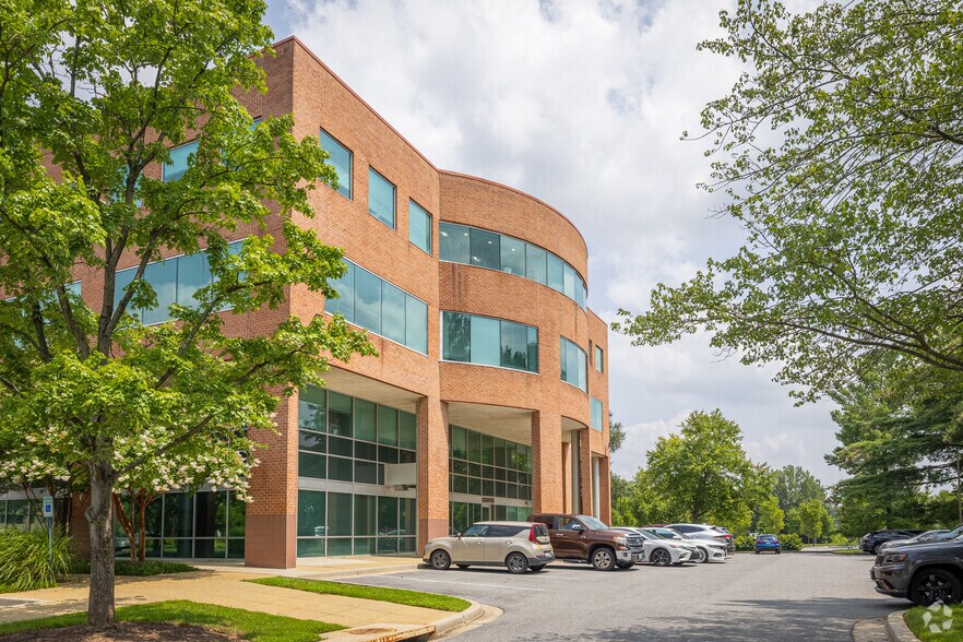 More Photos Of 7375 Executive Pl, Lanham Unknown For Lease