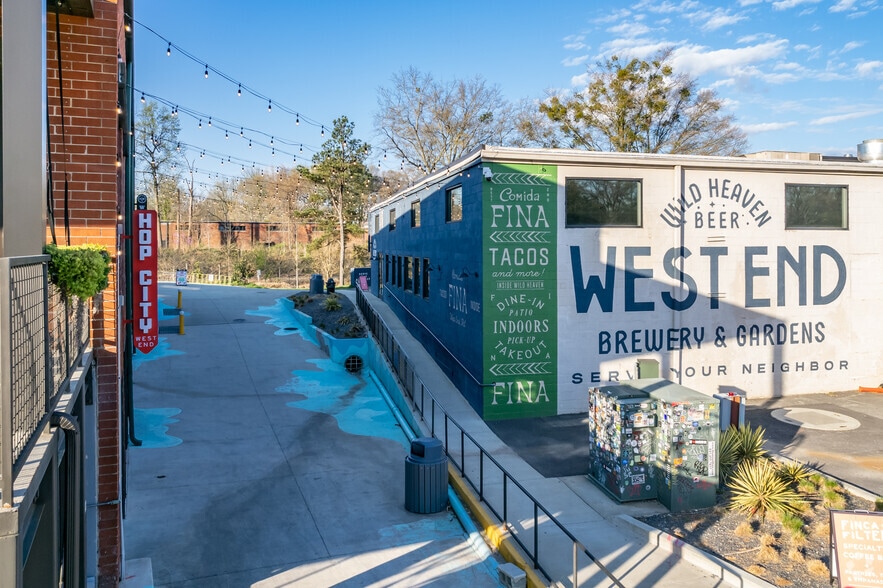 More Photos Of 929-933 White St, Atlanta Unknown For Lease