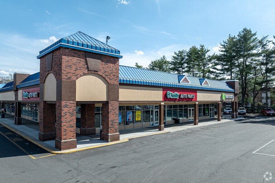 More Photos Of 265 Ellington Rd, East Hartford General Retail For Lease
