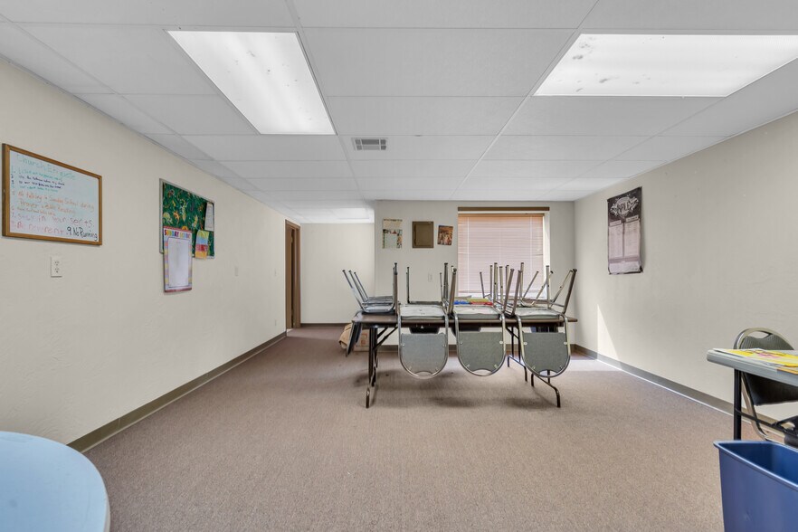 More Photos Of 727 4th St, Healdton Specialty For Sale