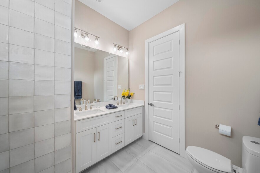 More Photos Of 2632 Paul Quinn St, Houston Apartments For Sale