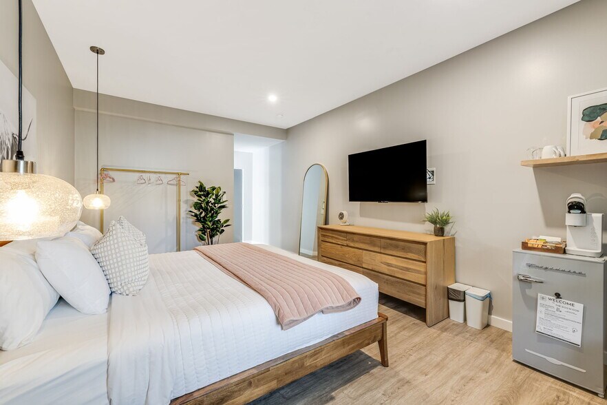 More Photos Of 4102 Soco Rd, Maggie Valley Hotel For Sale