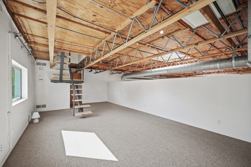 More Photos Of 1514 Abbot Kinney Blvd, Los Angeles Loft Creative Space For Lease