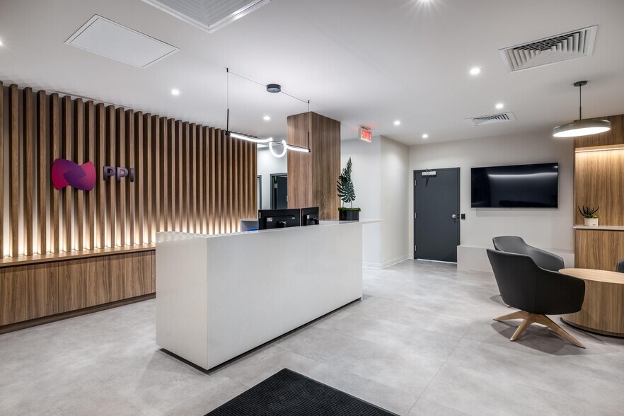 More Photos Of 6700 Boul Pierre-Bertrand, Québec Office For Lease