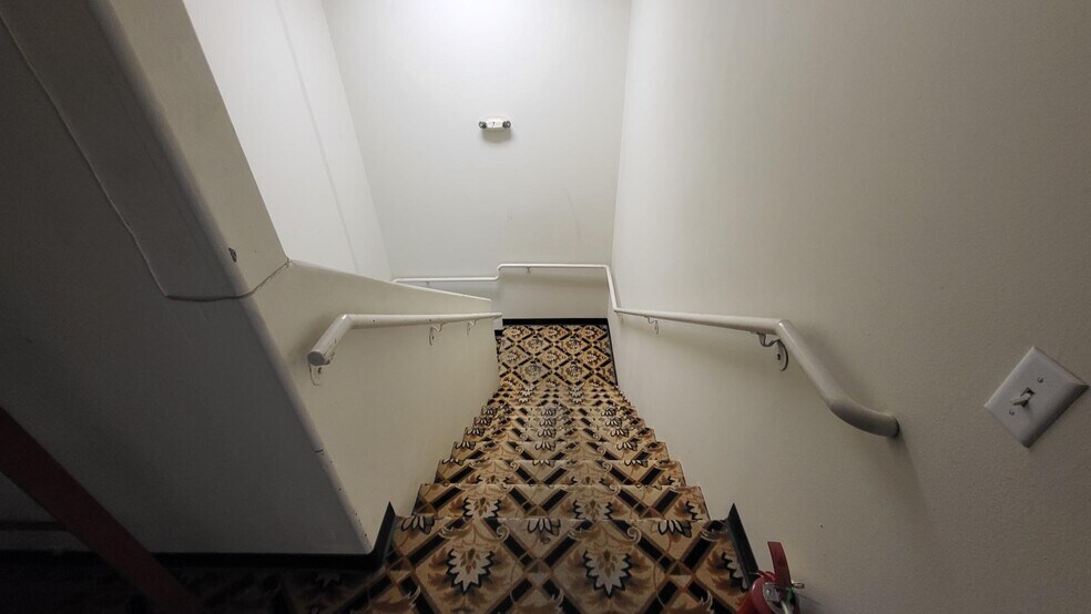 More Photos Of 3325-3326 W Oquendo Rd, Las Vegas Warehouse For Lease