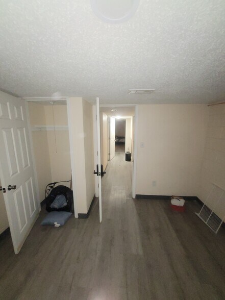 More Photos Of 1458 W 32nd St, Indianapolis Apartments For Sale