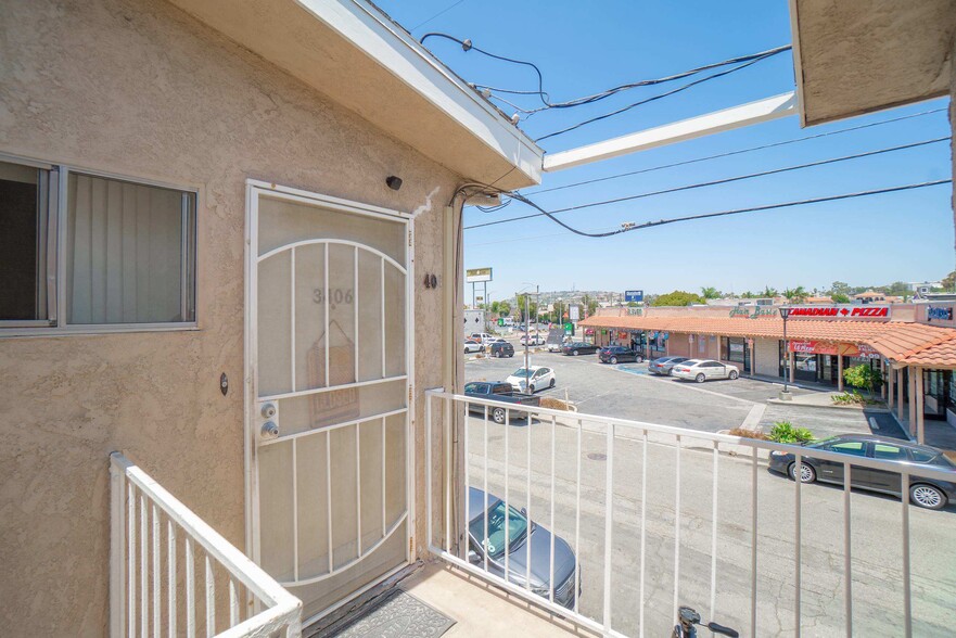 More Photos Of 1090 Redondo Ave, Long Beach Storefront Retail Residential For Sale