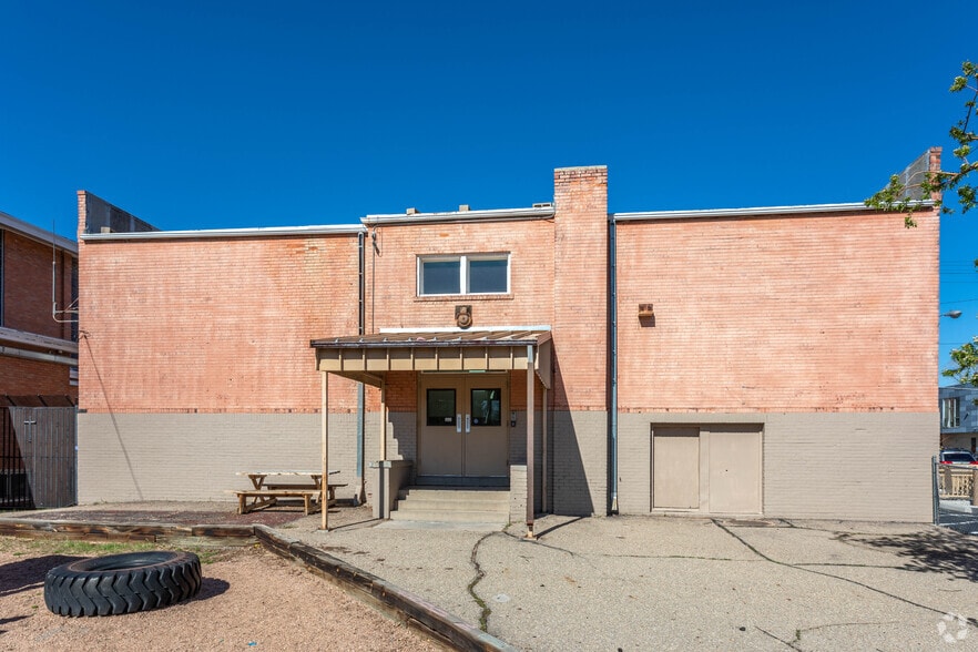 More Photos Of 3120 Irving St, Denver Unknown For Lease