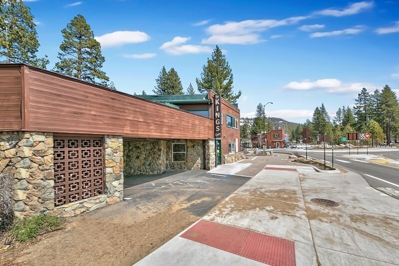 More Photos Of 8393 N Lake Blvd, Kings Beach Showroom For Sale