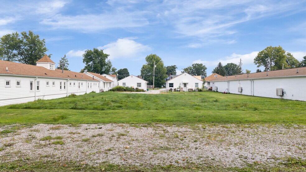 More Photos Of 5196 Lake Rd E, Geneva Hotel For Sale
