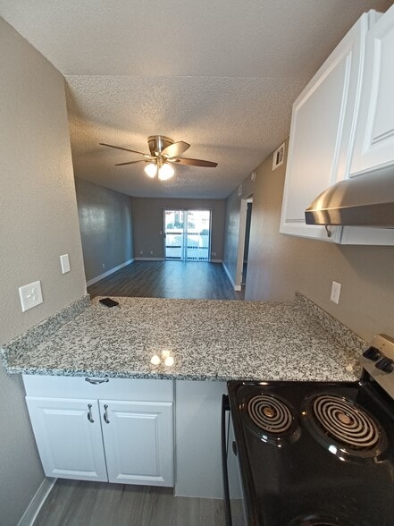 More Photos Of 7259 S Land Park Dr, Sacramento Apartments For Sale