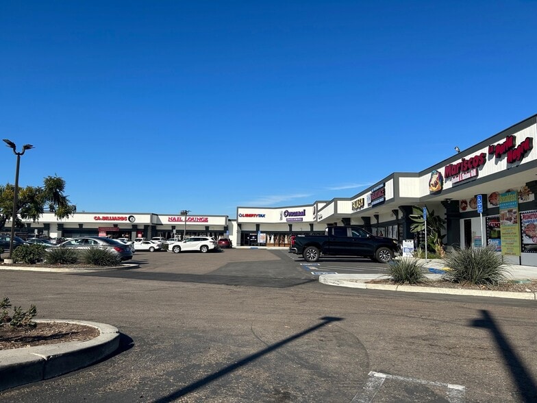 More Photos Of 651 Palomar St, Chula Vista General Retail For Lease