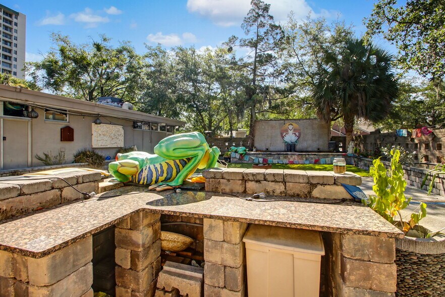 More Photos Of 1503 Oak St, Jacksonville Medical For Sale