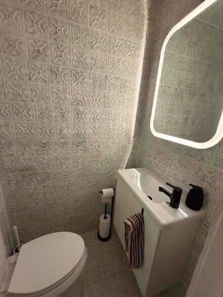 More Photos Of 402 Hyde Park Blvd, Houston Multifamily For Sale