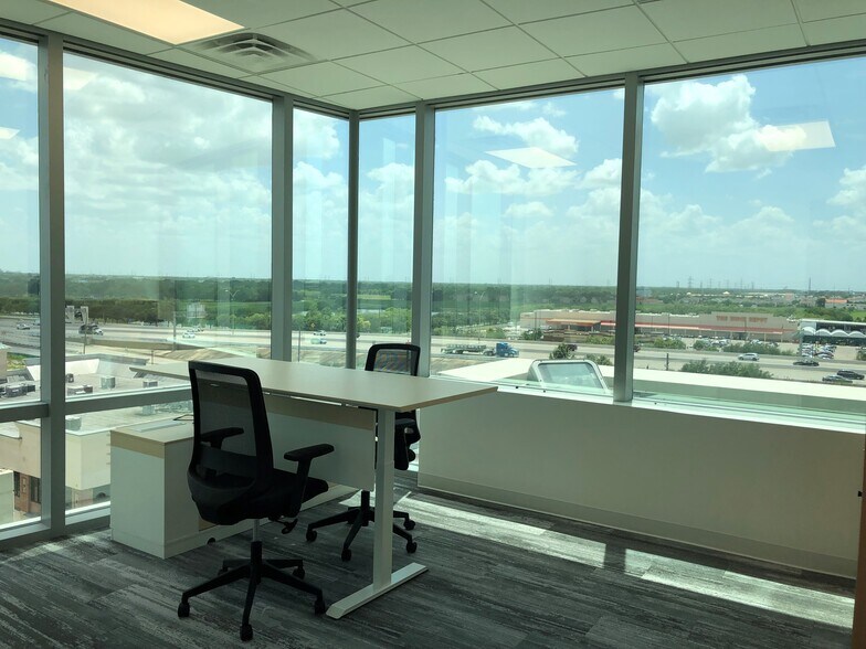 More Photos Of 9999 Bellaire Blvd, Houston Medical For Lease