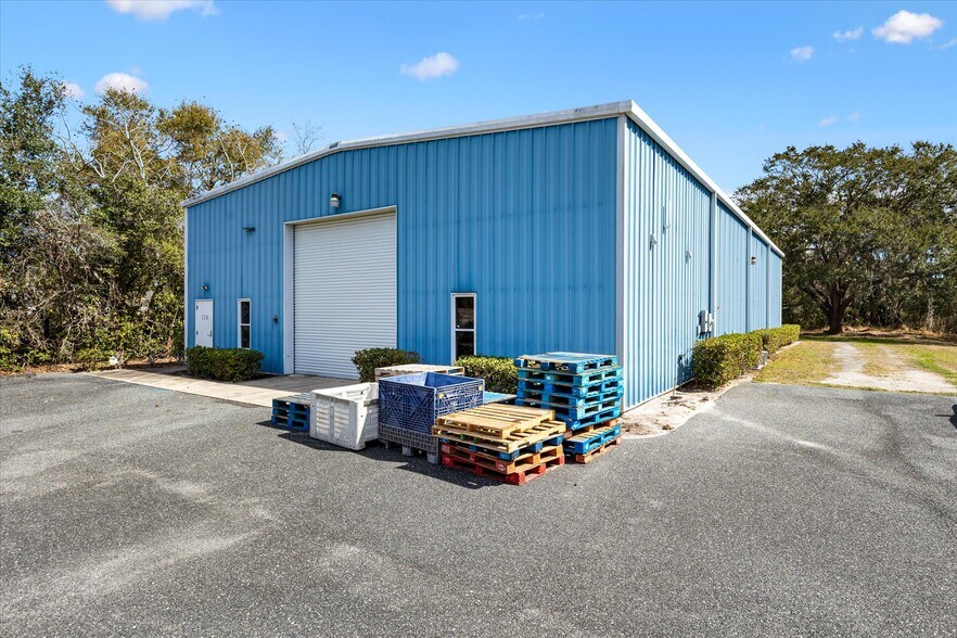 More Photos Of 118 Weber Ave, Leesburg Industrial For Sale