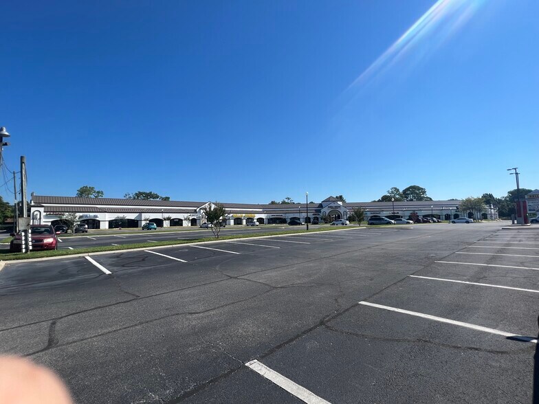 More Photos Of 1155 W State Road 434, Longwood Unknown For Lease