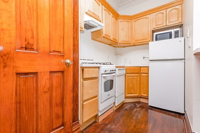 More Photos Of 1079 Broadway, Brooklyn Apartments For Sale