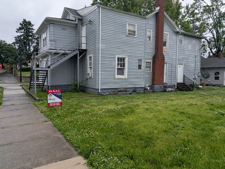 More Photos Of 28 Curtis St, Middletown Apartments For Sale