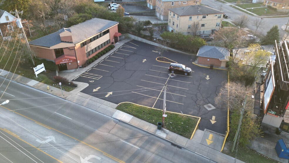 More Photos Of 5757 Glenway Ave, Cincinnati Medical For Sale