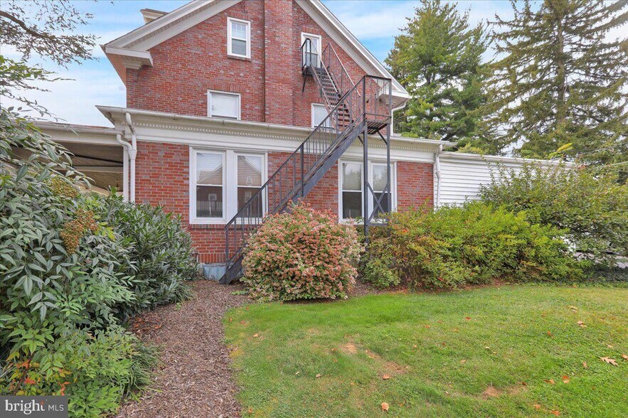 More Photos Of 325 E Lancaster Ave, Reading Office Residential For Sale