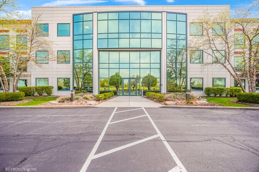 More Photos Of 18927 Hickory Creek Dr, Mokena Office For Lease