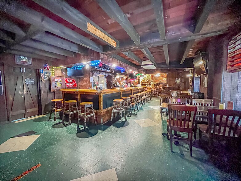 More Photos Of 100 W Maple Ave, Langhorne Restaurant For Sale