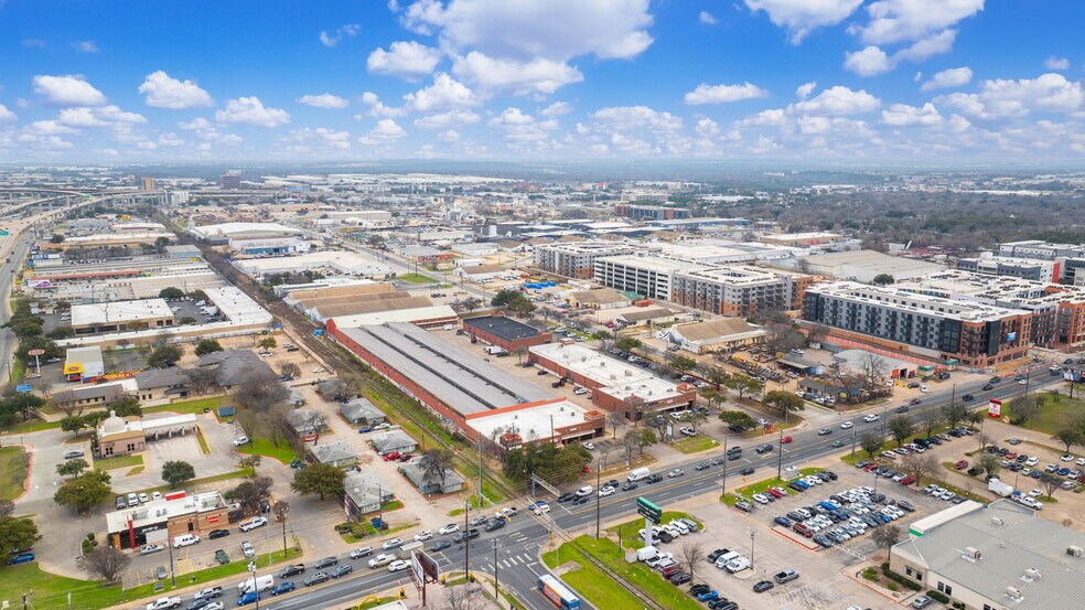More Photos Of 4201 S Congress Ave, Austin Freestanding For Lease