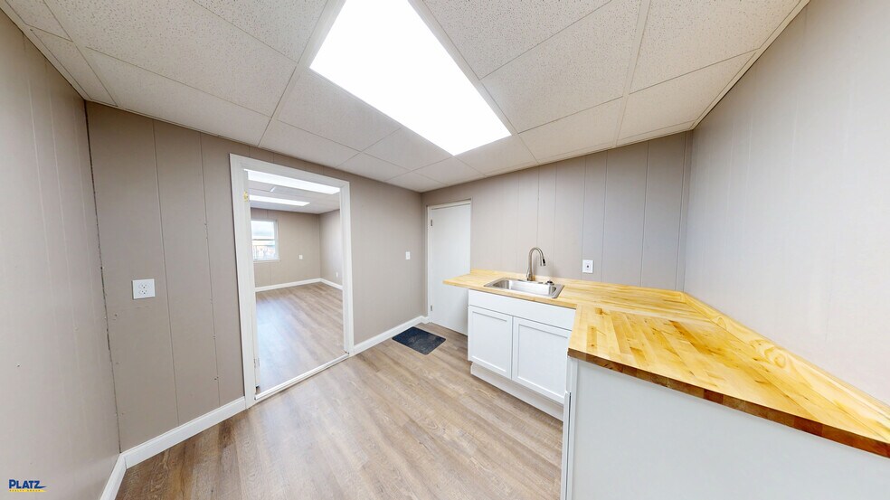More Photos Of 61 Railroad St, Canfield Office For Sale