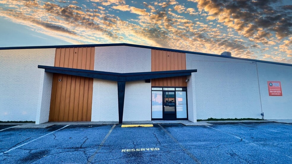 More Photos Of 1002 Walton Way, Augusta Research And Development For Sale