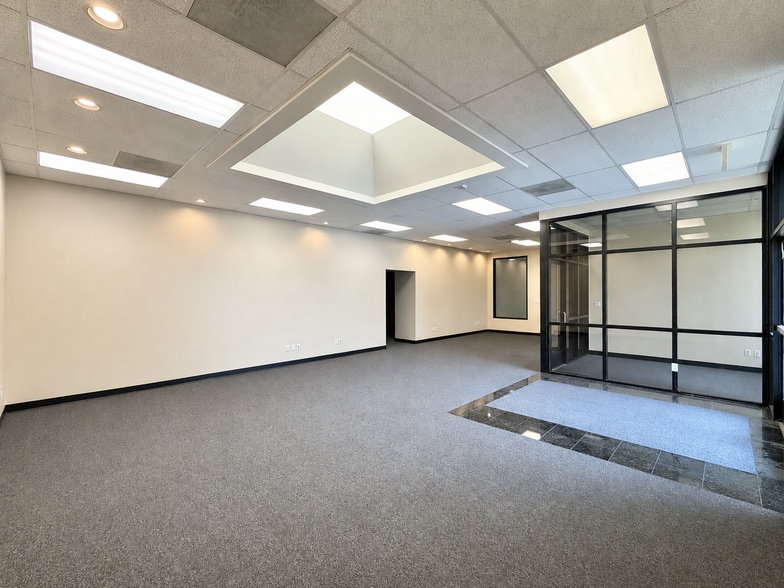 More Photos Of 16702-16800 Valley View Ave, La Mirada Research And Development For Lease
