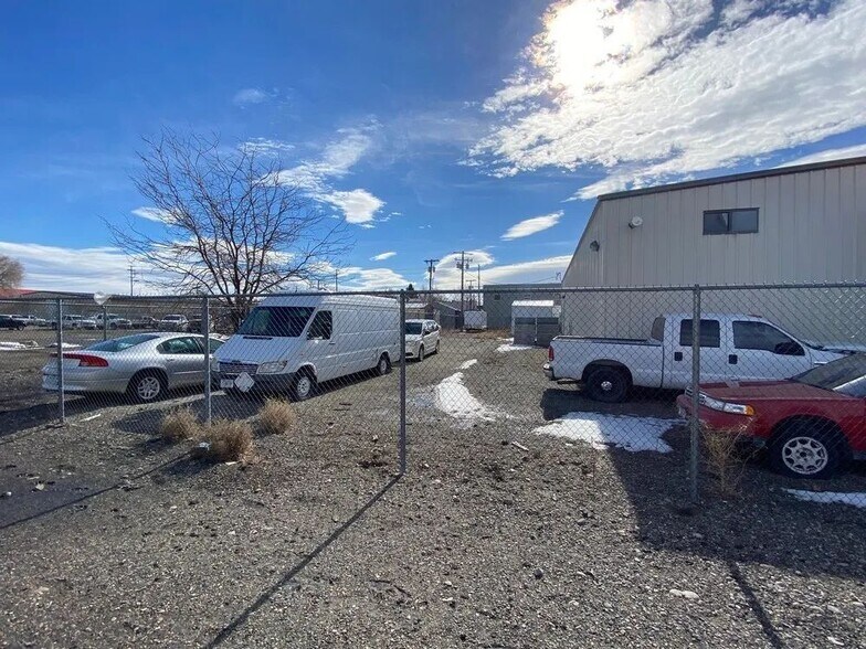 More Photos Of 421 N 24th St, Billings Warehouse For Lease